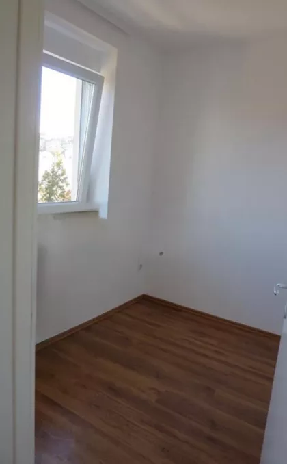 Lekino Brdo | 4zida.rs