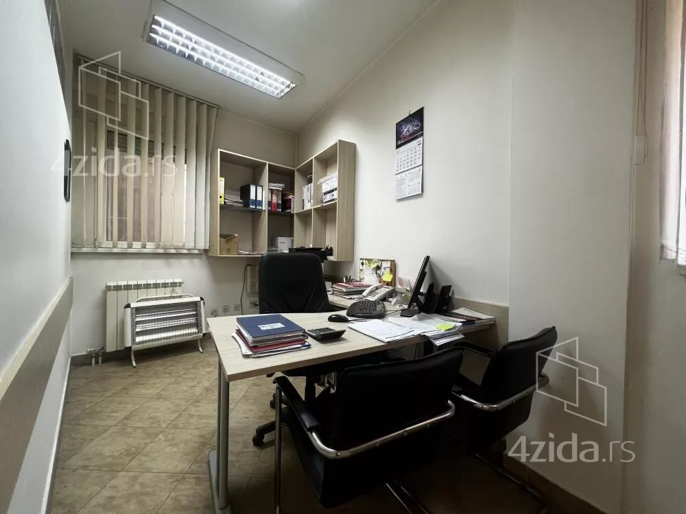 Lokal | 4zida