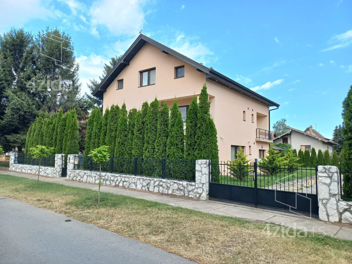 3-etažna kuća | 4zida