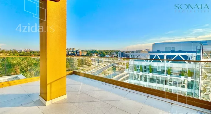 Šestosoban stan | 4zida