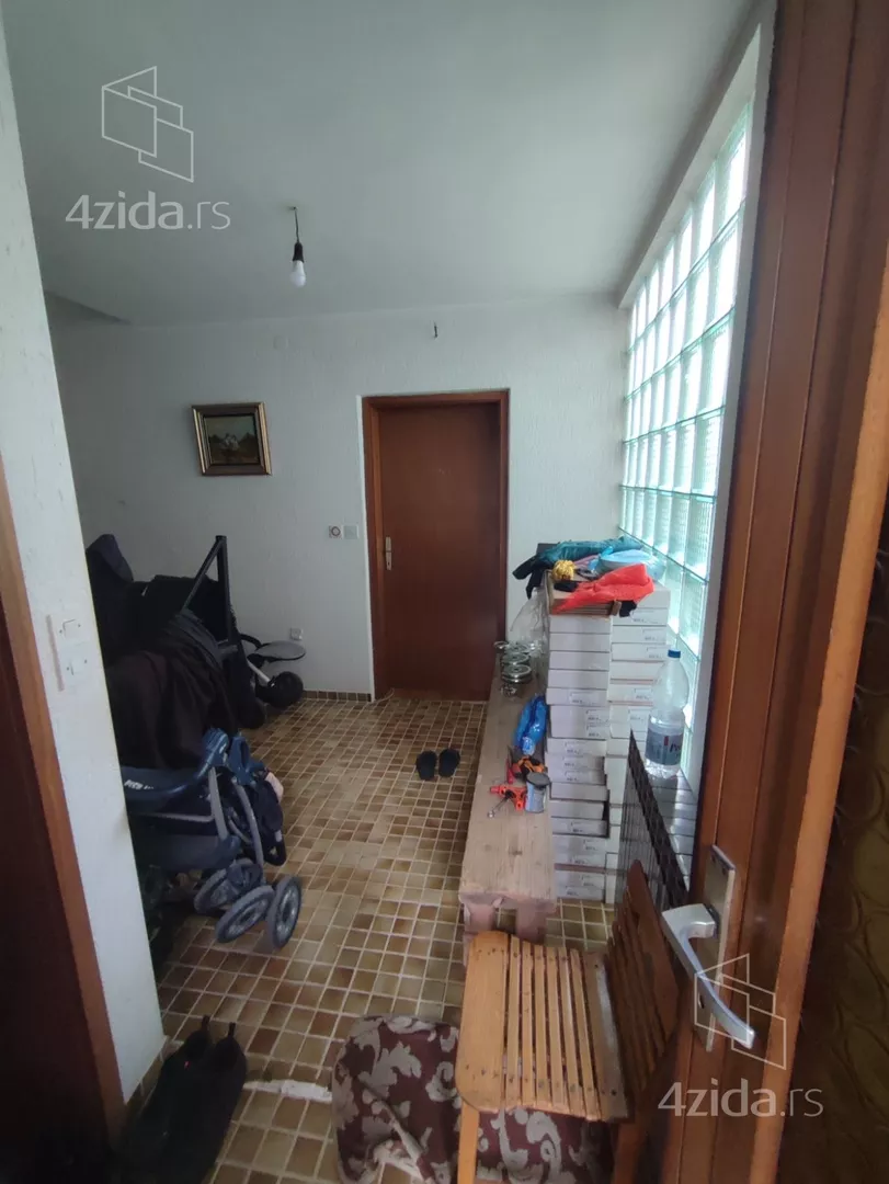 3-etažna kuća | 4zida