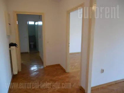 TAŠMAJDAN | 4zida.rs