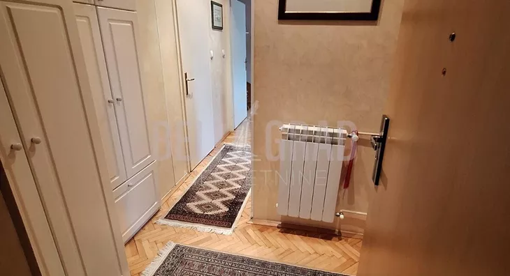 Četvoroiposoban stan | 4zida