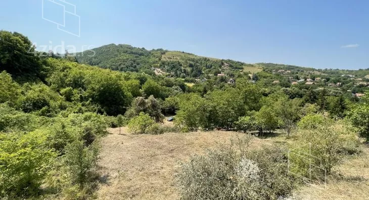 Plac | 4zida