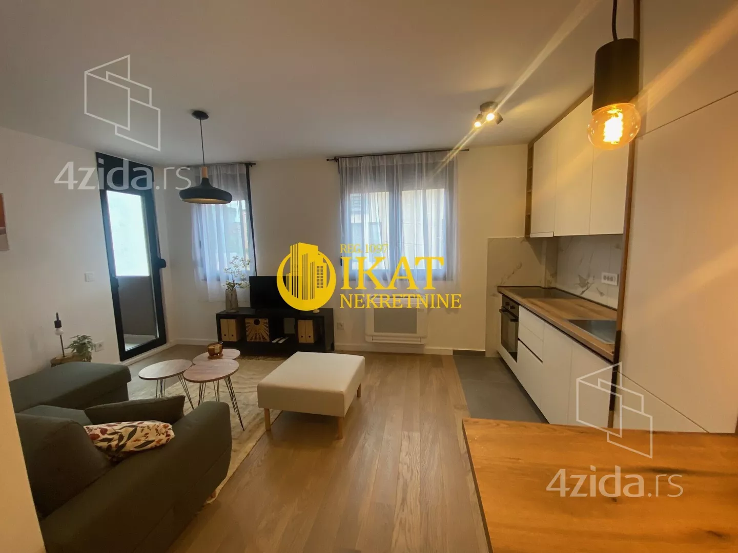 Jednoiposoban stan | 4zida