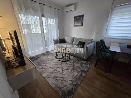 Vojvođanska | 4zida.rs