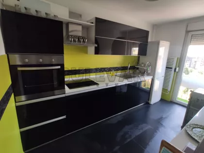 Trg kralja Aleksandra Ujedinitelja | 4zida.rs