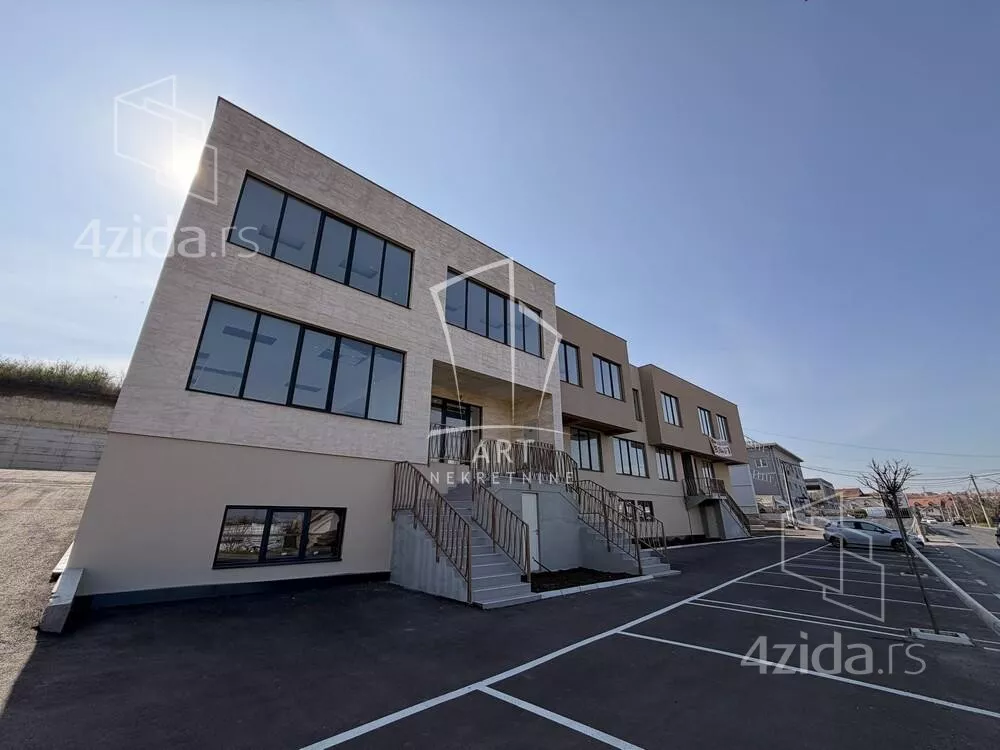 Poslovni prostor | 4zida