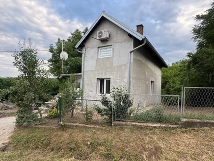 Mala Ivanča | 4zida.rs