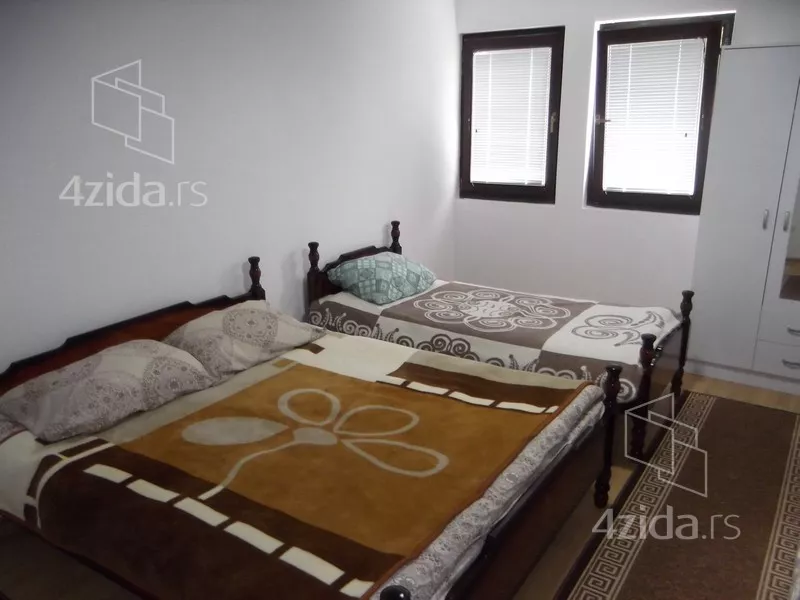 5-etažna kuća | 4zida
