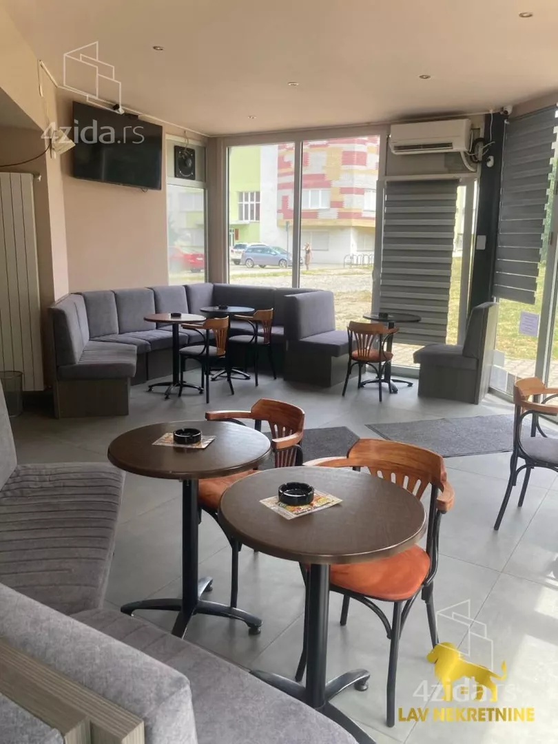 Poslovni prostor | 4zida