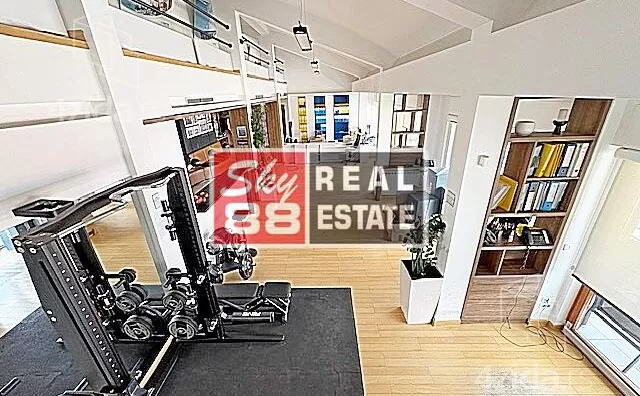 Šestoiposoban stan | 4zida