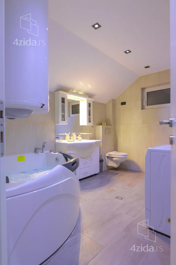 4-etažna kuća | 4zida