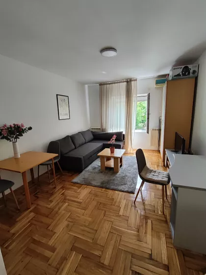 Vladetina | 4zida.rs