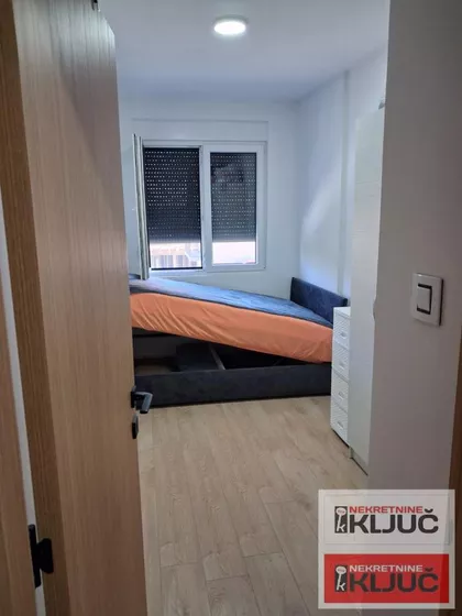 Lipov Gaj | 4zida.rs