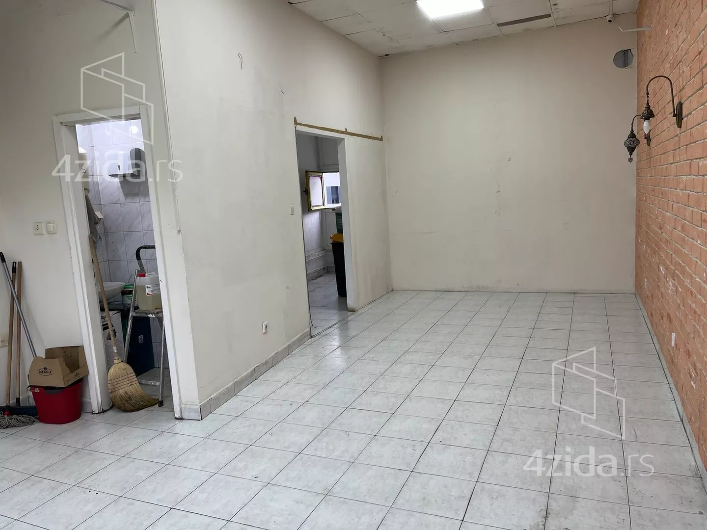 Lokal | 4zida