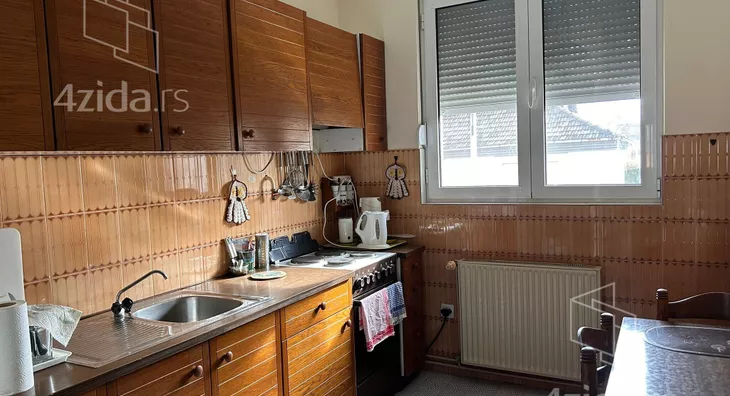 4-etažna kuća | 4zida