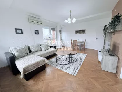 Pariske komune | 4zida.rs