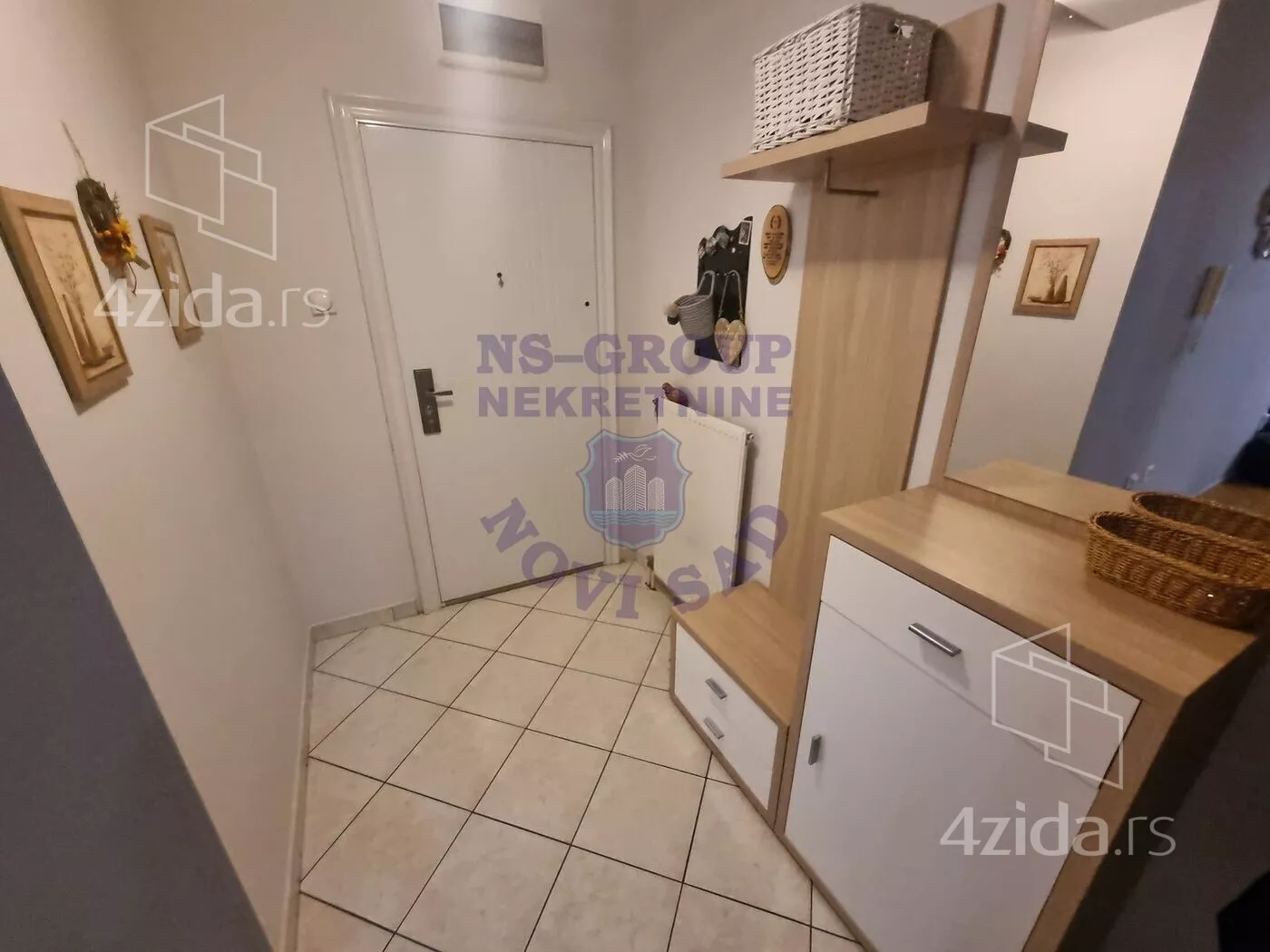 Troiposoban stan | 4zida