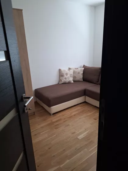 Surčinski Put | 4zida.rs