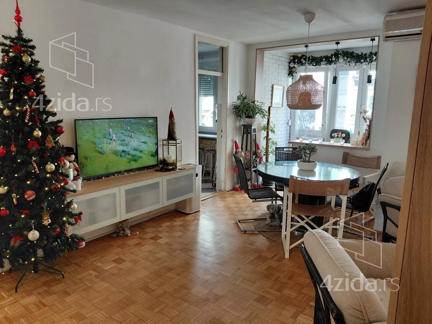 Troiposoban stan | 4zida