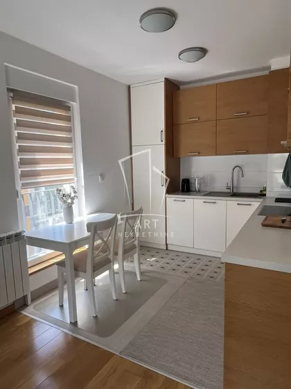 Šumadijska | 4zida.rs