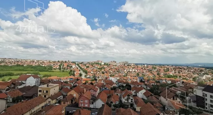 Petosoban stan | 4zida