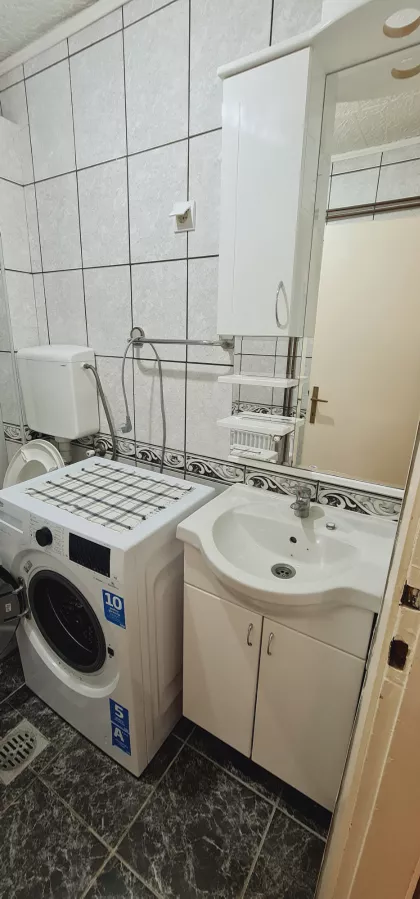 Ratnih Invalida | 4zida.rs