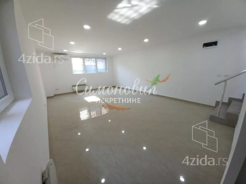 Lokal | 4zida