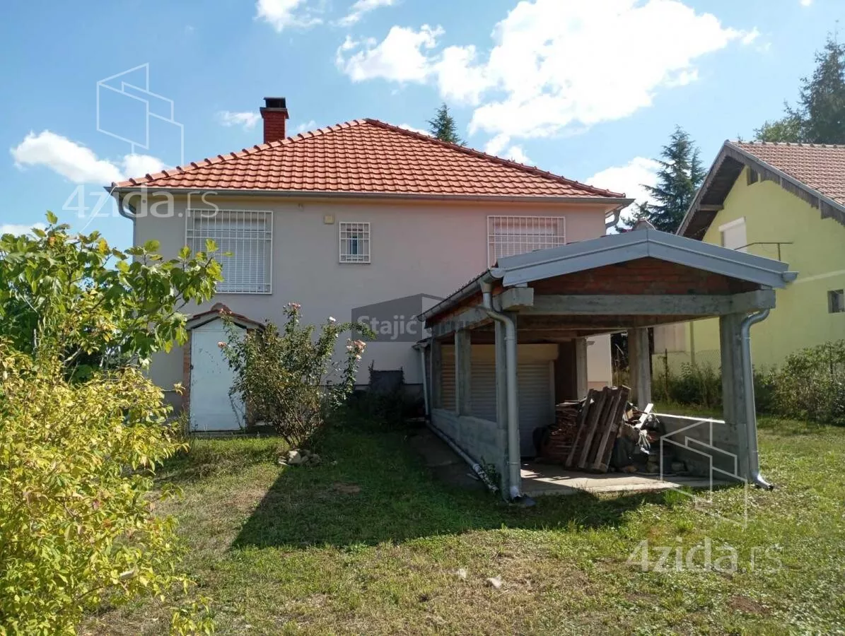 Kuća | 4zida