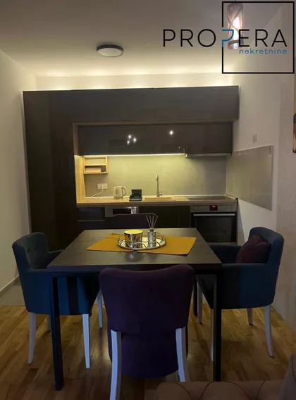 Prvomajska | 4zida.rs