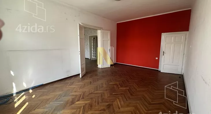 Četvoroiposoban stan | 4zida