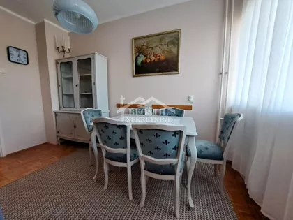 Ustanička | 4zida.rs