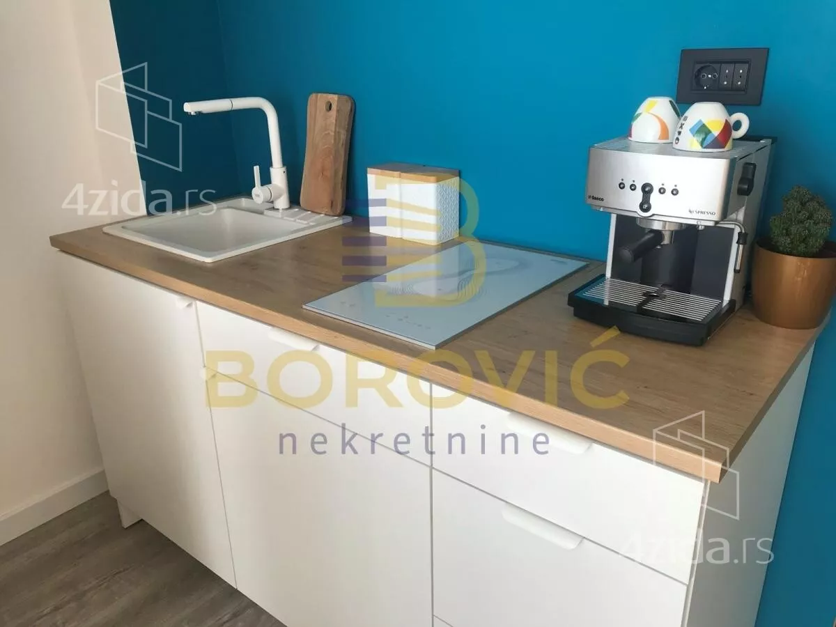 Petosoban stan | 4zida