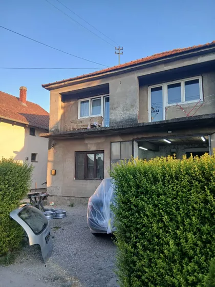 Nova Školska 107 | 4zida.rs