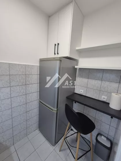 Petra Drapšina | 4zida.rs