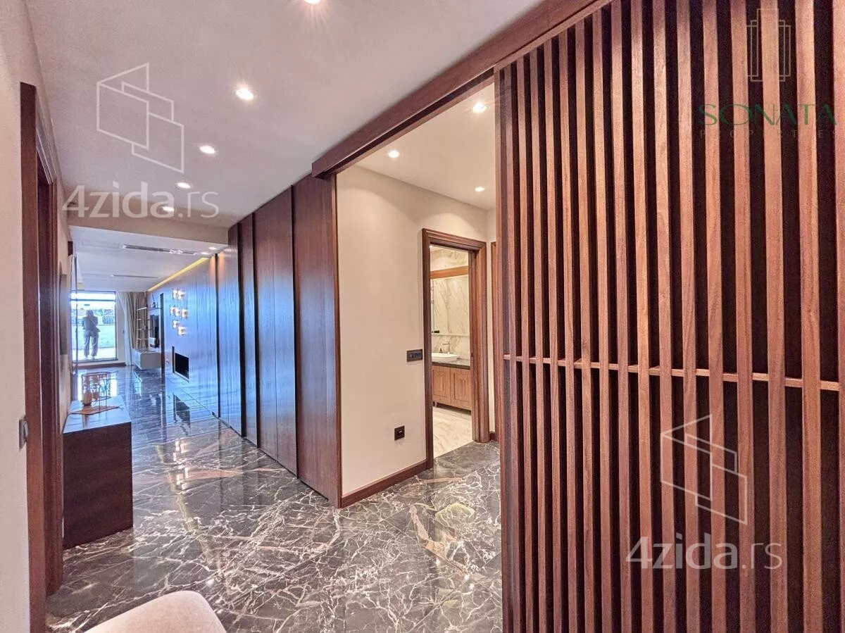 Petosoban stan | 4zida