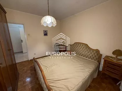 Karađorđev Trg | 4zida.rs