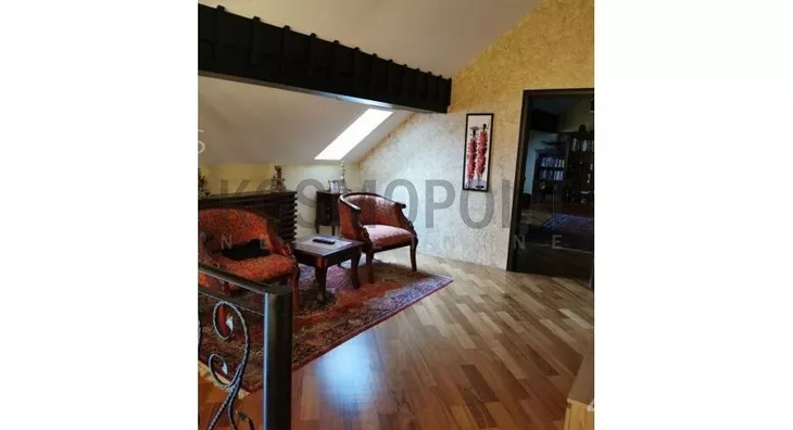 Šestosoban stan | 4zida