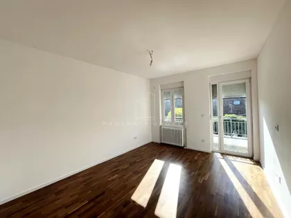 Teodora Hercla | 4zida.rs