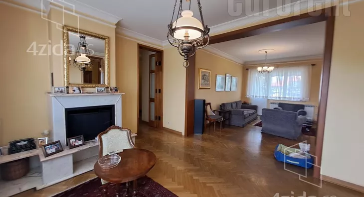 Petosoban stan | 4zida