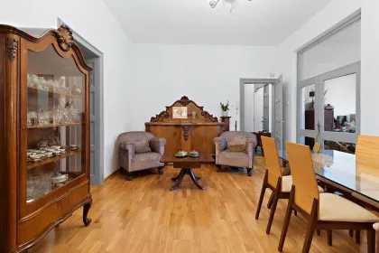 Nušićeva bb | 4zida.rs