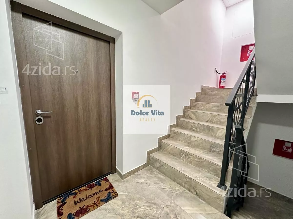 Petosoban stan | 4zida