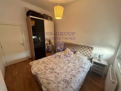 Cara Dušana | 4zida.rs