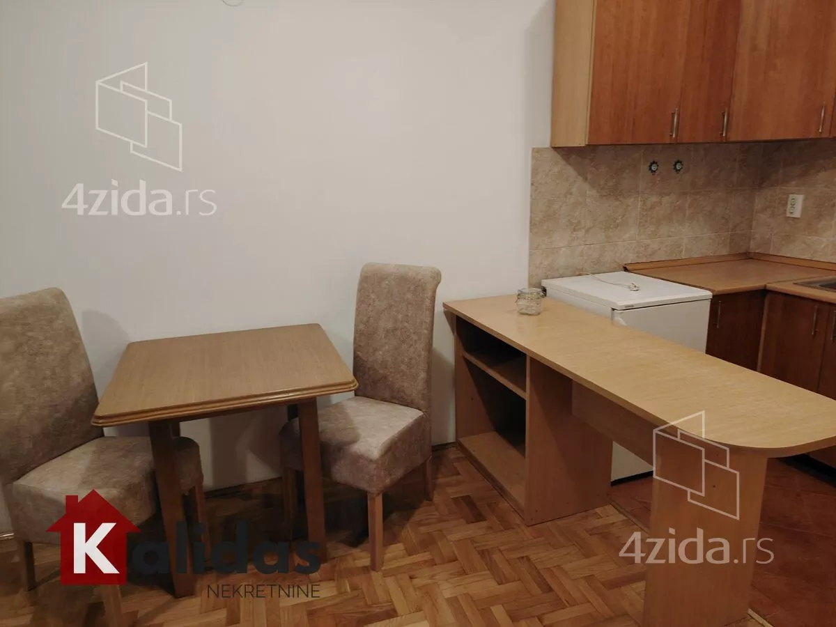Garsonjera | 4zida