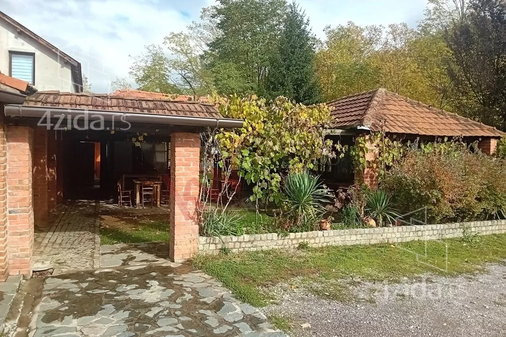 Ugostiteljski objekat | 4zida