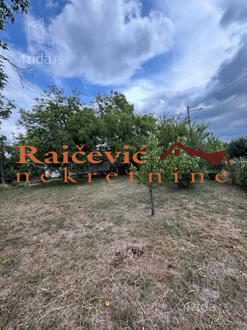 Plac | 4zida