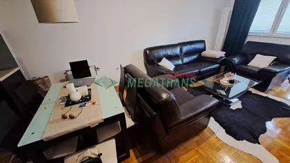 Petra Drapšina | 4zida.rs