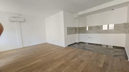 Cara Dušana | 4zida.rs