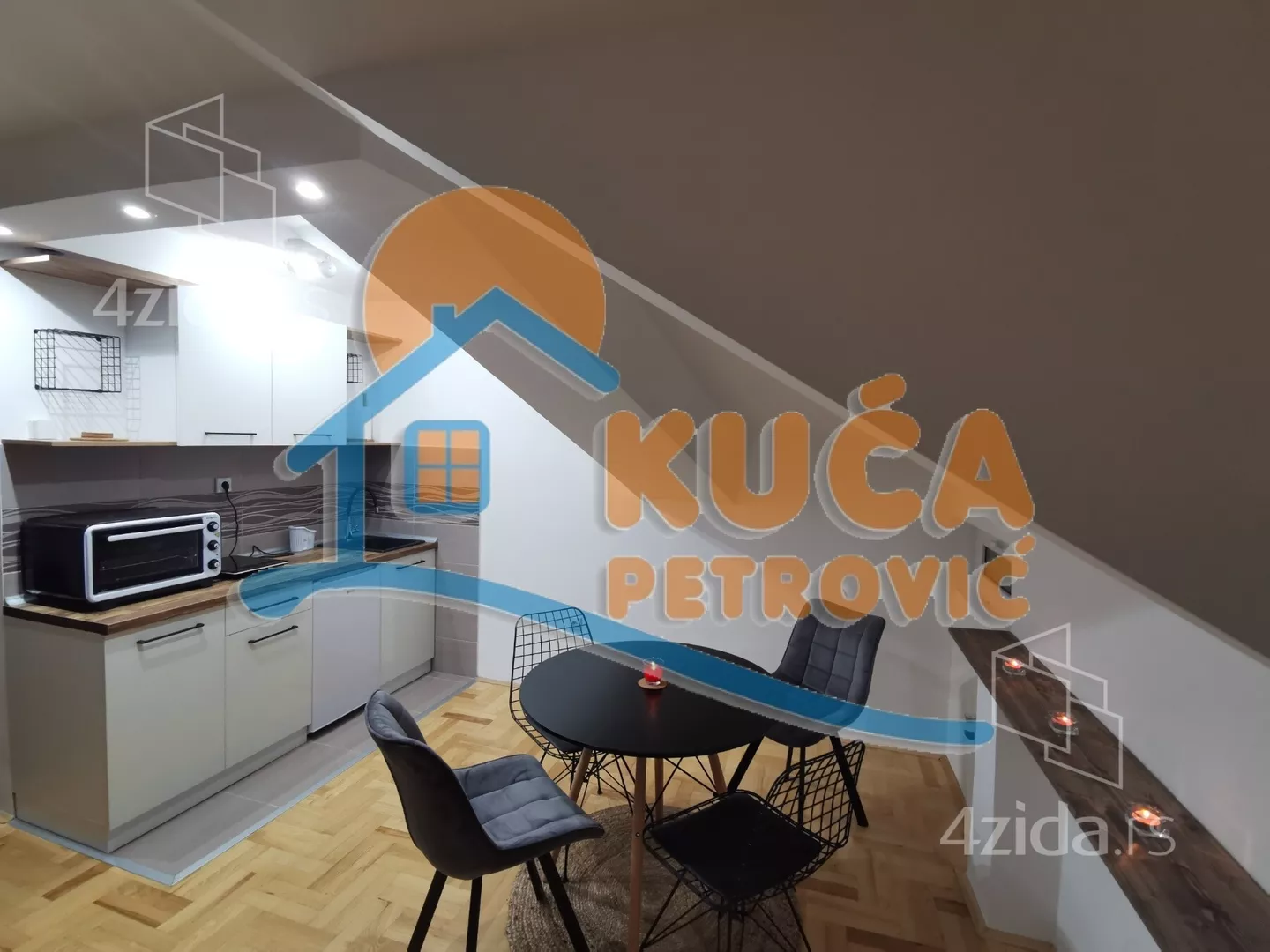 Jednoiposoban stan | 4zida